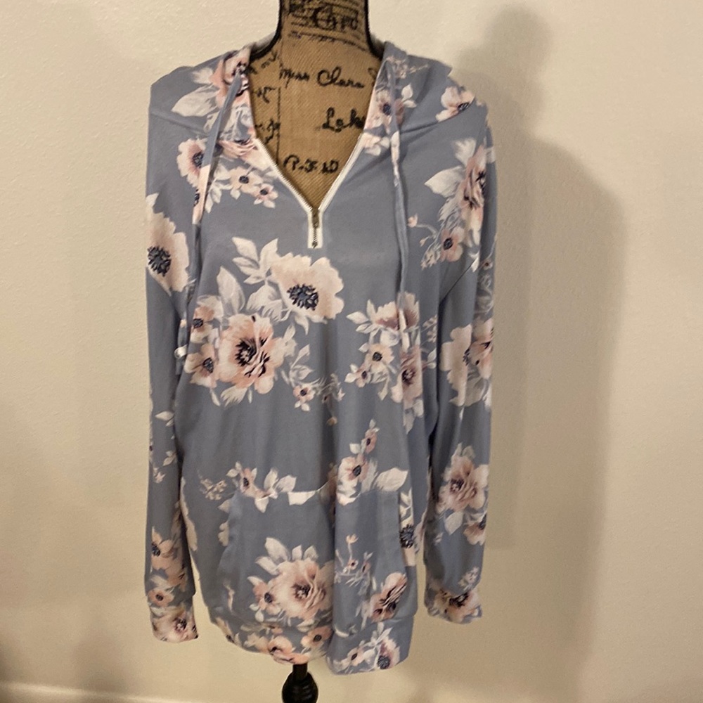 Light blue and pink floral long sleeve hooded top